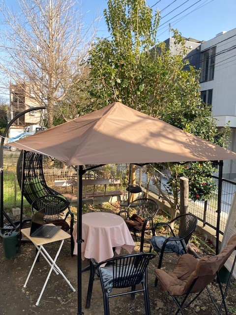 お庭カフェのサムネイル画像