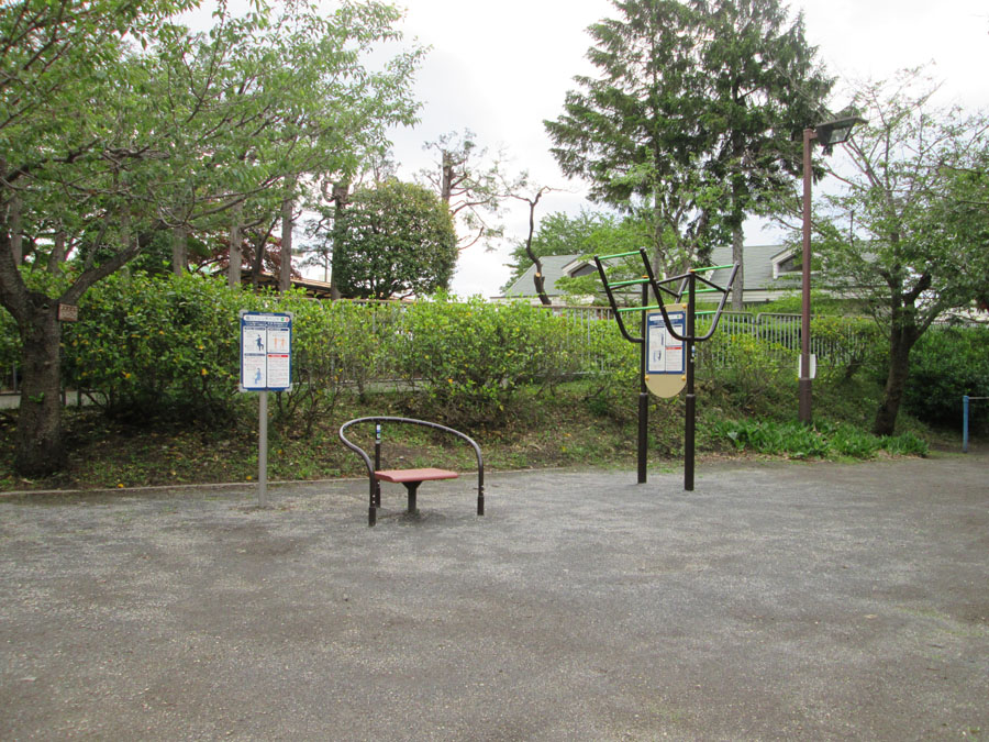 さくらの散歩道（内山）のサムネイル画像